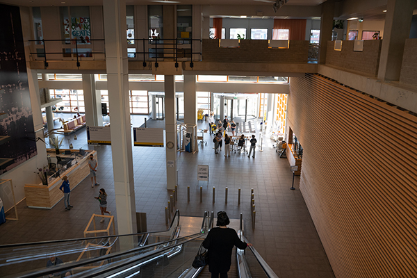 Entrance hall at the LUMC